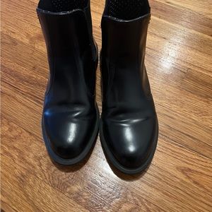 Dr Marten Smooth Leather Chelsea Boots